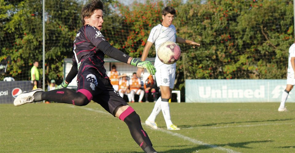 Figueirense anuncia peneira para goleiros