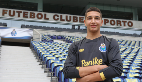 Porto-POR contrata goleiro do Arsenal-ING