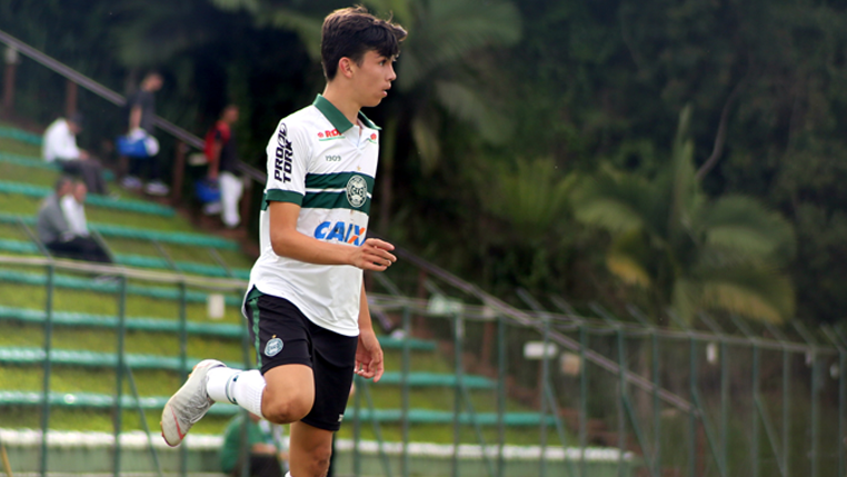 Meia do sub-20 do Coritiba, Biel relata sua rotina na quarentena