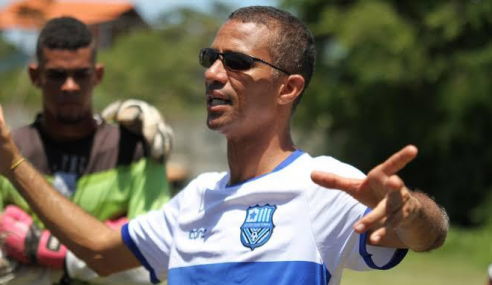 Técnico desde os 16 anos, Edson Fabiano define metas para o time sub-20 do Olímpia