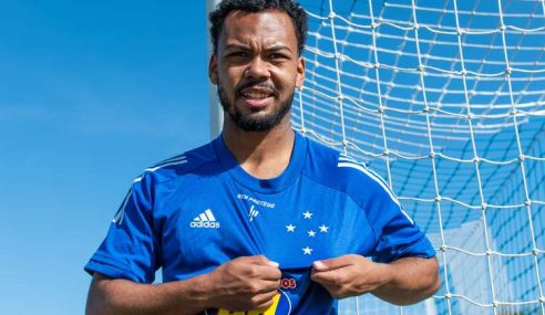 Cruzeiro oficializa contratação de Claudinho