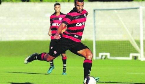 Atacante Matheus João é o novo reforço do Portimonense-POR