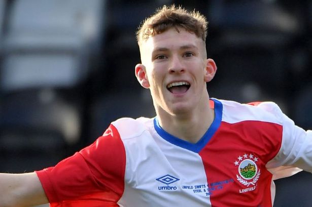 Leeds United-ING anuncia acerto com outra jovem promessa
