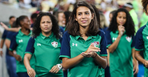 Convocada para a seleção, Luiza usa poder de influência para inspirar meninas e desenvolver projeto social