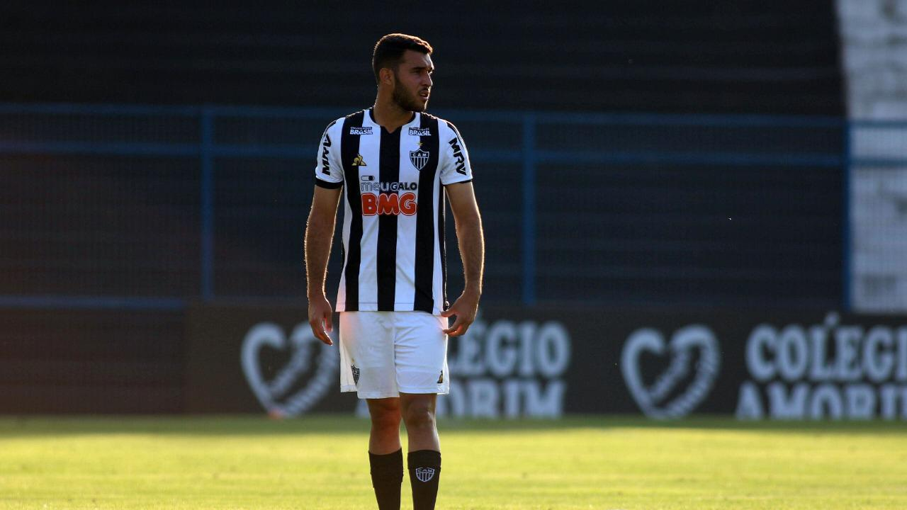 Luís Eduardo comenta sobre volta aos treinos no sub-20 do Atlético-MG