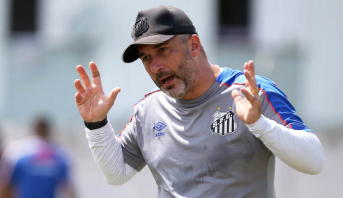 Técnico do sub-20 assume equipe B do Santos