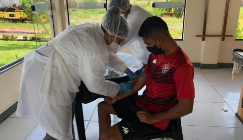 Sub-20 do Vitória faz exames de COVID-19 e prepara volta aos treinos