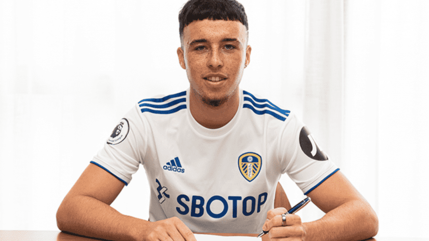 Arsenal-ING vende jovem centroavante ao Leeds United-ING