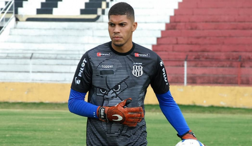 Ponte Preta renova com Guilherme Nogueira e libera goleiro da base