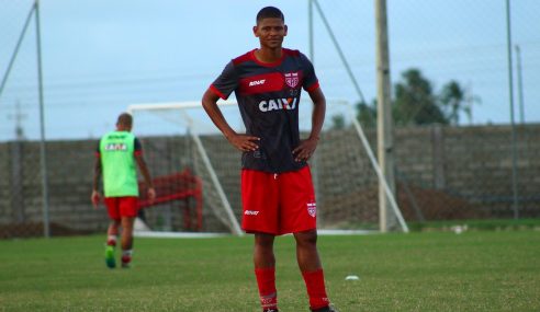 Bangu traz atacante Dudu, de 21 anos de idade