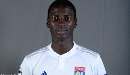 Bourg-en-Bresse-FRA traz jovem meia por empréstimo do Lyon-FRA