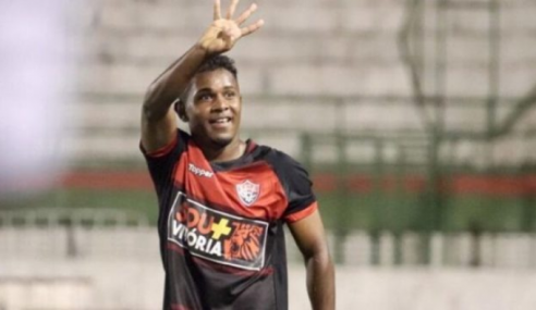 Vitória acerta venda de meia-atacante para o futebol europeu