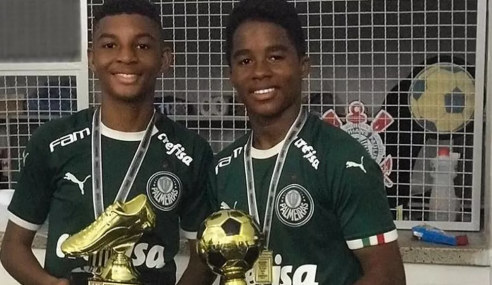 Dupla artilheira de 14 anos é promovida ao sub-17 do Palmeiras