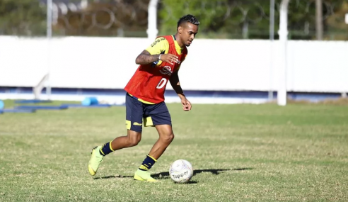 Caldense-MG anuncia volta de jovem atacante para a Série D