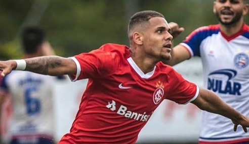 Internacional rescinde com dois atletas do sub-20 após vídeo polêmico; jogador alega brincadeira