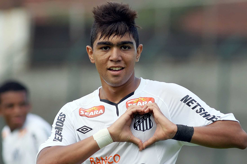 Bases de Santos e Corinthians se destacam entre os goleadores do Brasileirão até o momento