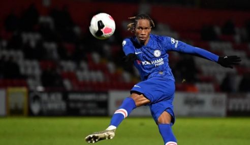 Chelsea-ING empresta jovem Tariq Uwakwe ao Accrington Stanley-ING