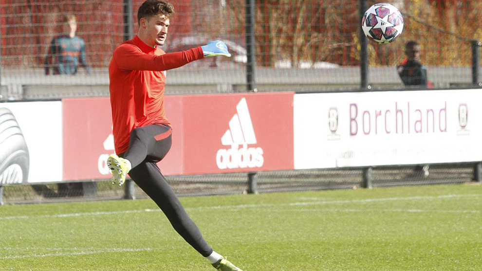 Atlético de Madrid-ESP empresta jovem goleiro ao Badajoz-ESP