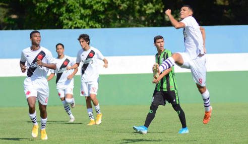 Vasco goleia América-MG e abre vantagem no G-4 do grupo no Brasileirão sub-17