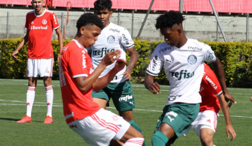 Gabriel Silva decide e Palmeiras assume a liderança do Brasileirão sub-20