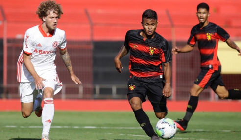 Internacional impõe primeira derrota ao Sport Recife e assume ponta do Brasileirão sub-20