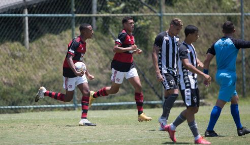 Botafogo e Flamengo empatam clássico pela Taça Rio sub-20