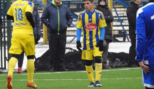 Ajman Club-EAU apresenta jovem meia brasileiro vindo do Slavoj Trebisov-SVK