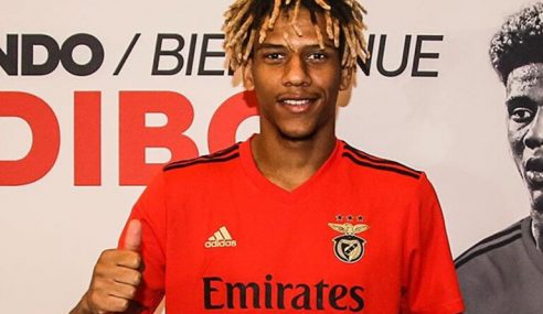 Barcelona-ESP empresta Todibo ao Benfica-POR
