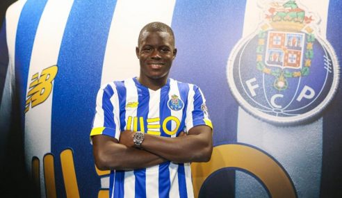 Malang Sarr é o novo reforço do FC Porto-POR, emprestado pelo Chelsea-ING