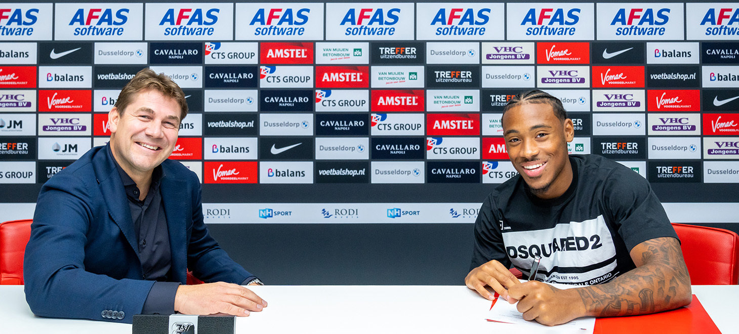 Chelsea-ING empresta lateral ao AZ Alkmaar-HOL