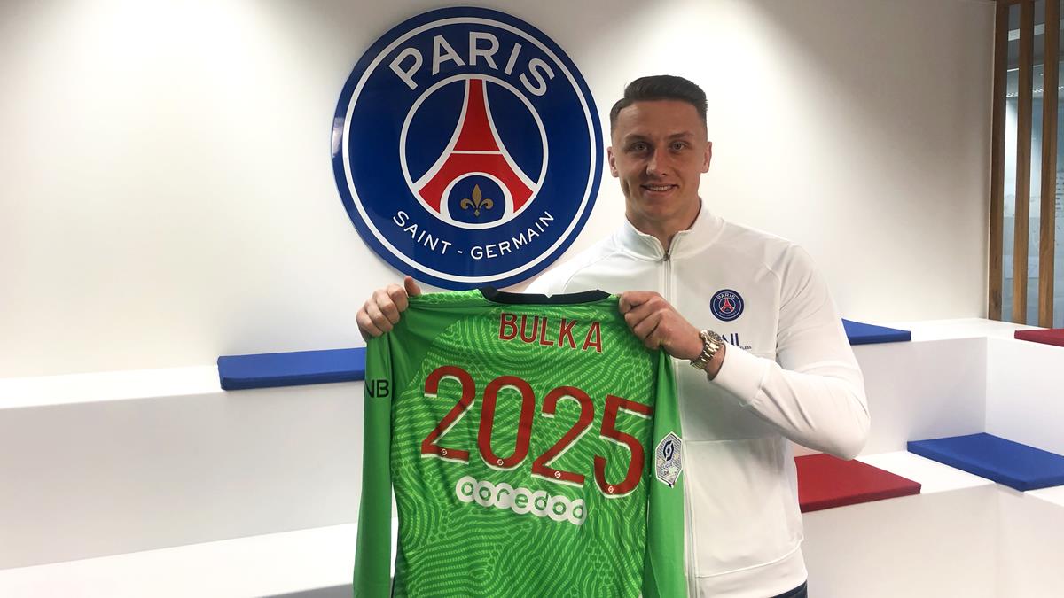 Paris Saint-Germain-FRA empresta goleiro Marcin Bułka ao Cartagena-ESP