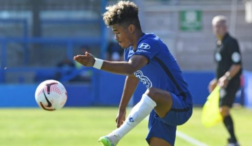 Chelesa-ING empresta Ian Maatsen ao Charlton-ING
