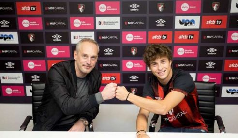 Atlético de Madrid-ESP empresta jovem atacante para clube inglês