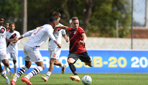 Com gol no fim, Athletico empata com o Vasco da Gama pelo Brasileirão sub-20