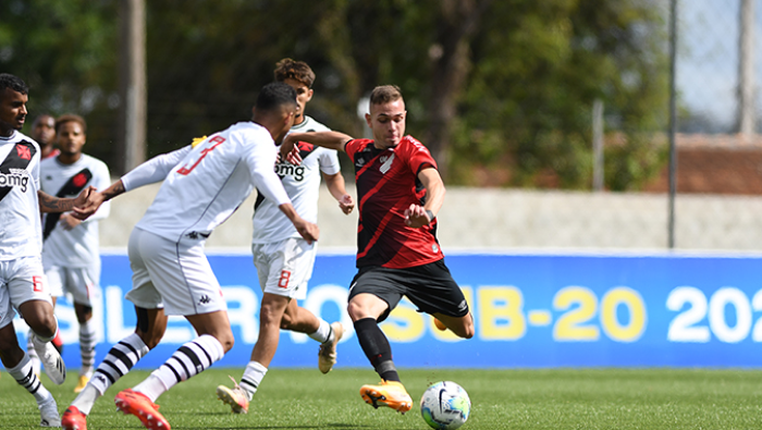 Com gol no fim, Athletico empata com o Vasco da Gama pelo Brasileirão sub-20