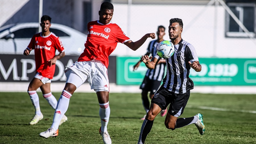 Nos acréscimos, Internacional busca empate com o Ceará pelo Brasileirão sub-20