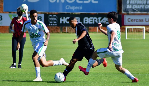 Vasco da Gama vence Chapecoense fora de casa pelo Brasileiro sub-17