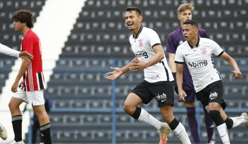 Corinthians faz três gols em 15 minutos e vence São Paulo de virada pelo Brasileirão sub-17