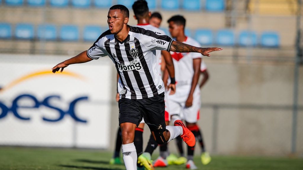 Artilheiro do Brasileirão sub-20 renova com o Atlético-MG