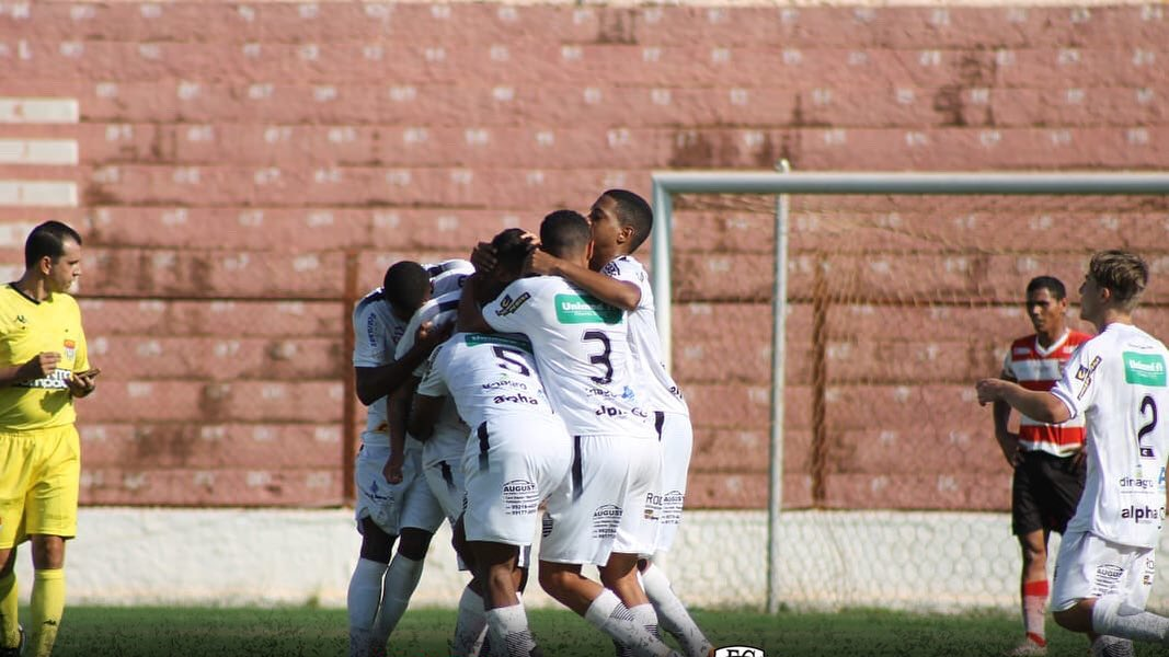 Comercial vence Linense fora de casa e se aproxima de classificação no Paulistão sub-20