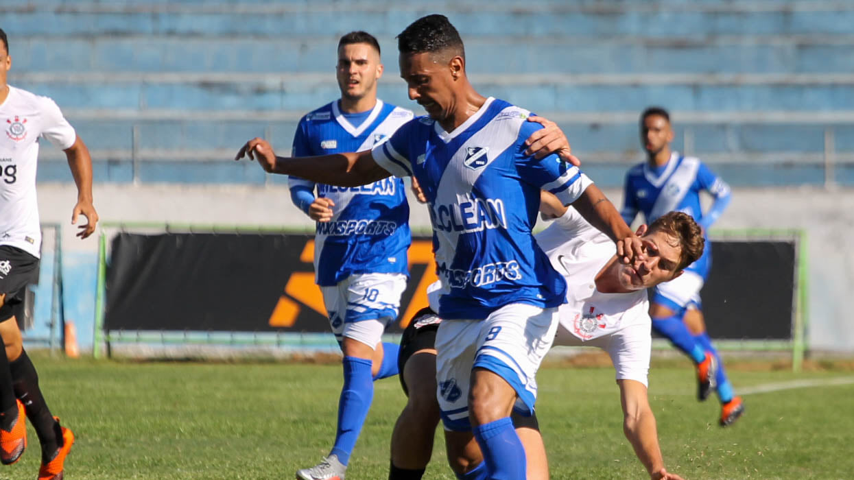 Taubaté e Corinthians empatam sem gols e seguem invictos no Paulistão sub-20