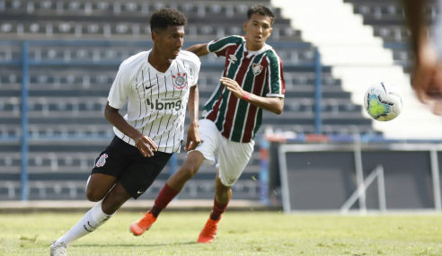 Fluminense bate Corinthians fora de casa e lidera Grupo D do Brasileirão de Aspirantes