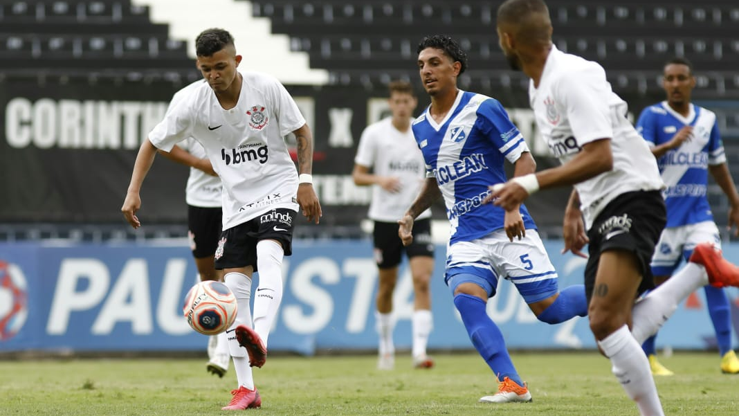 Corinthians deslancha no fim, vence Taubaté e vai às semifinais do Paulistão Sub-20