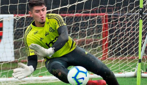 Flamengo acerta empréstimo de goleiro ao Cianorte