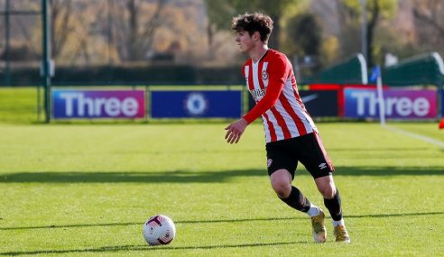 Brentford-ING contrata jovem atacante que pertencia ao Manchester United-ING