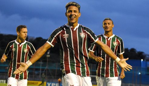 Matheus Martins faz três, Fluminense goleia Atlético-MG e vai às semifinais da Copa do Brasil Sub-17