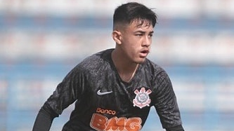 Flamengo contrata meia do Corinthians para o sub-17