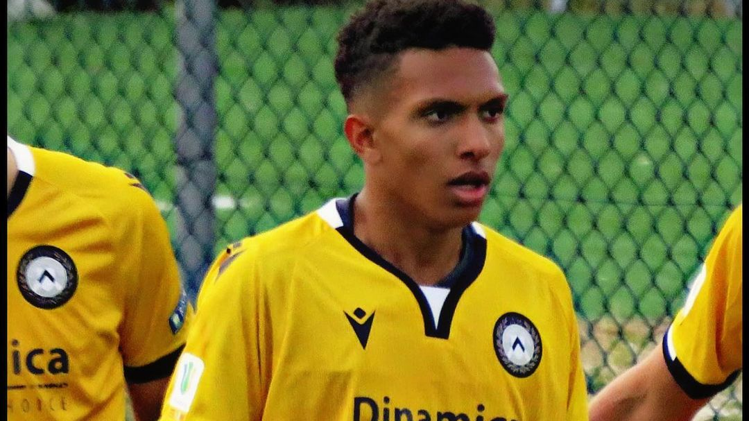 Internacional contrata filho de ex-atacante Amoroso para o sub-20