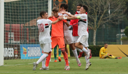 Goleiro brilha, São Paulo elimina Palmeiras nos pênaltis e vai à final da Copa do Brasil Sub-17