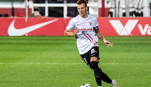 Ibiza-ESP contrata lateral do Sevilla-ESP